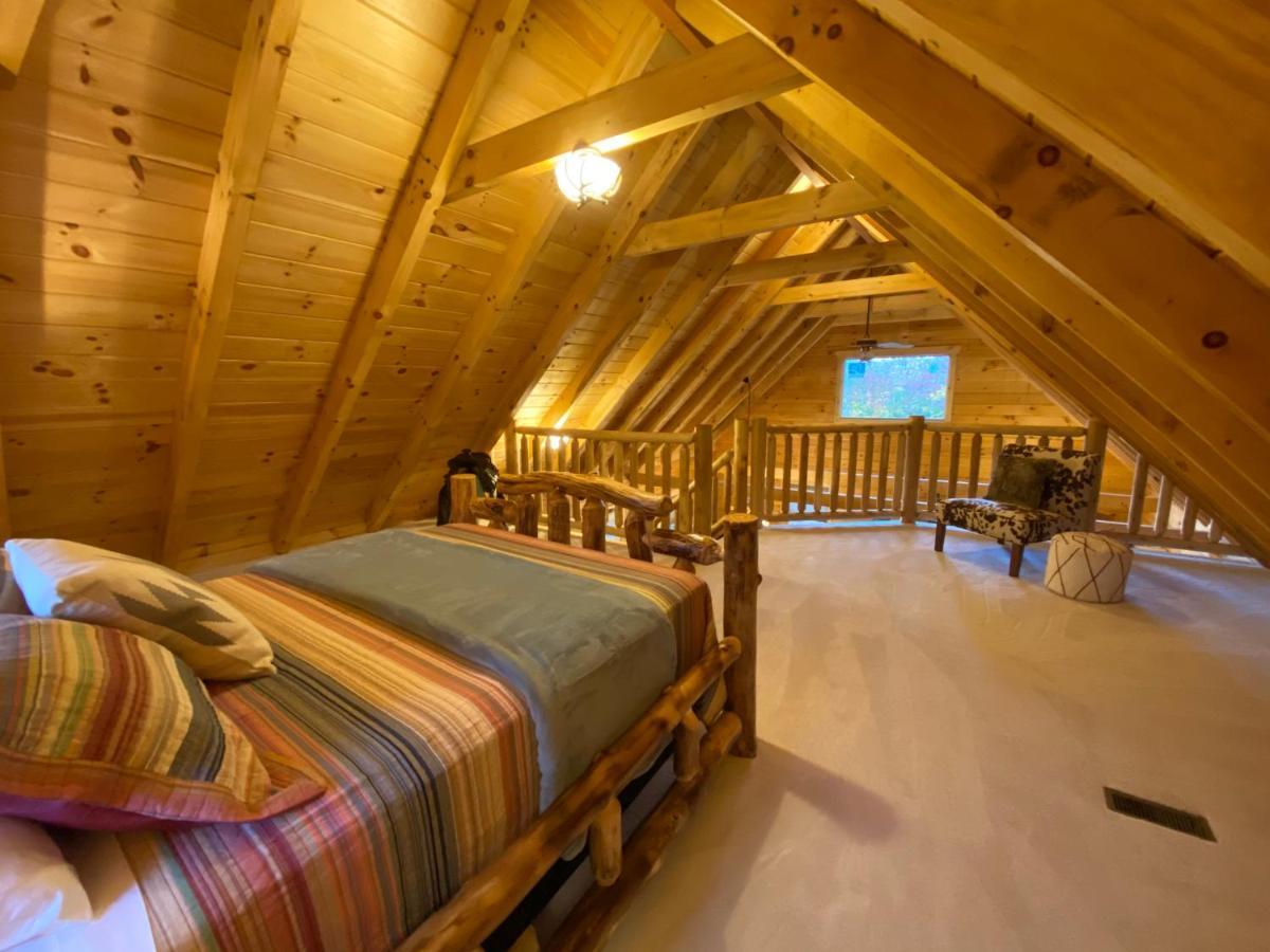Pine Creek Cabins & Camping Resort South Bloomingville Экстерьер фото