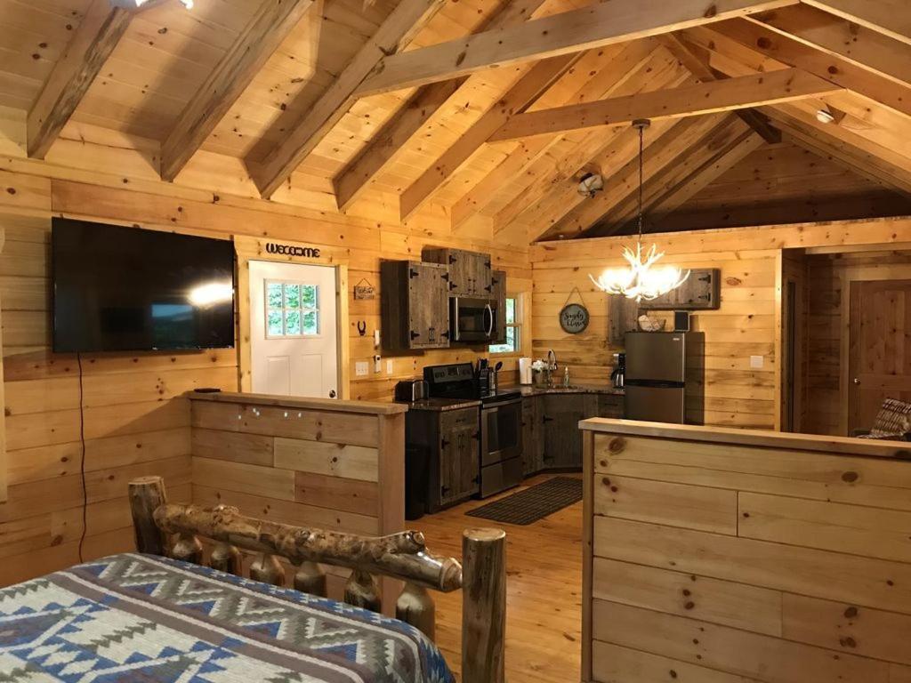 Pine Creek Cabins & Camping Resort South Bloomingville Экстерьер фото