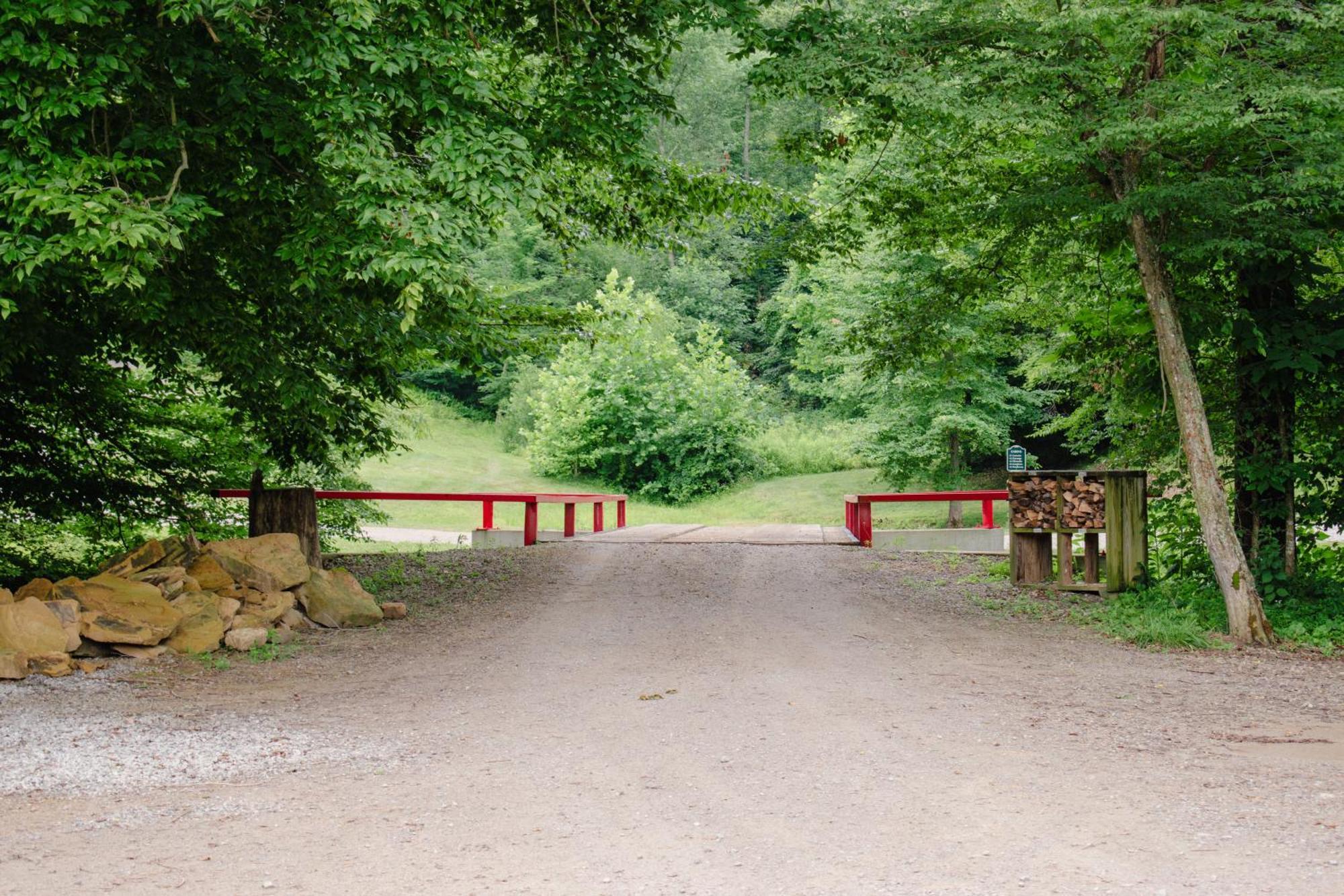 Pine Creek Cabins & Camping Resort South Bloomingville Экстерьер фото