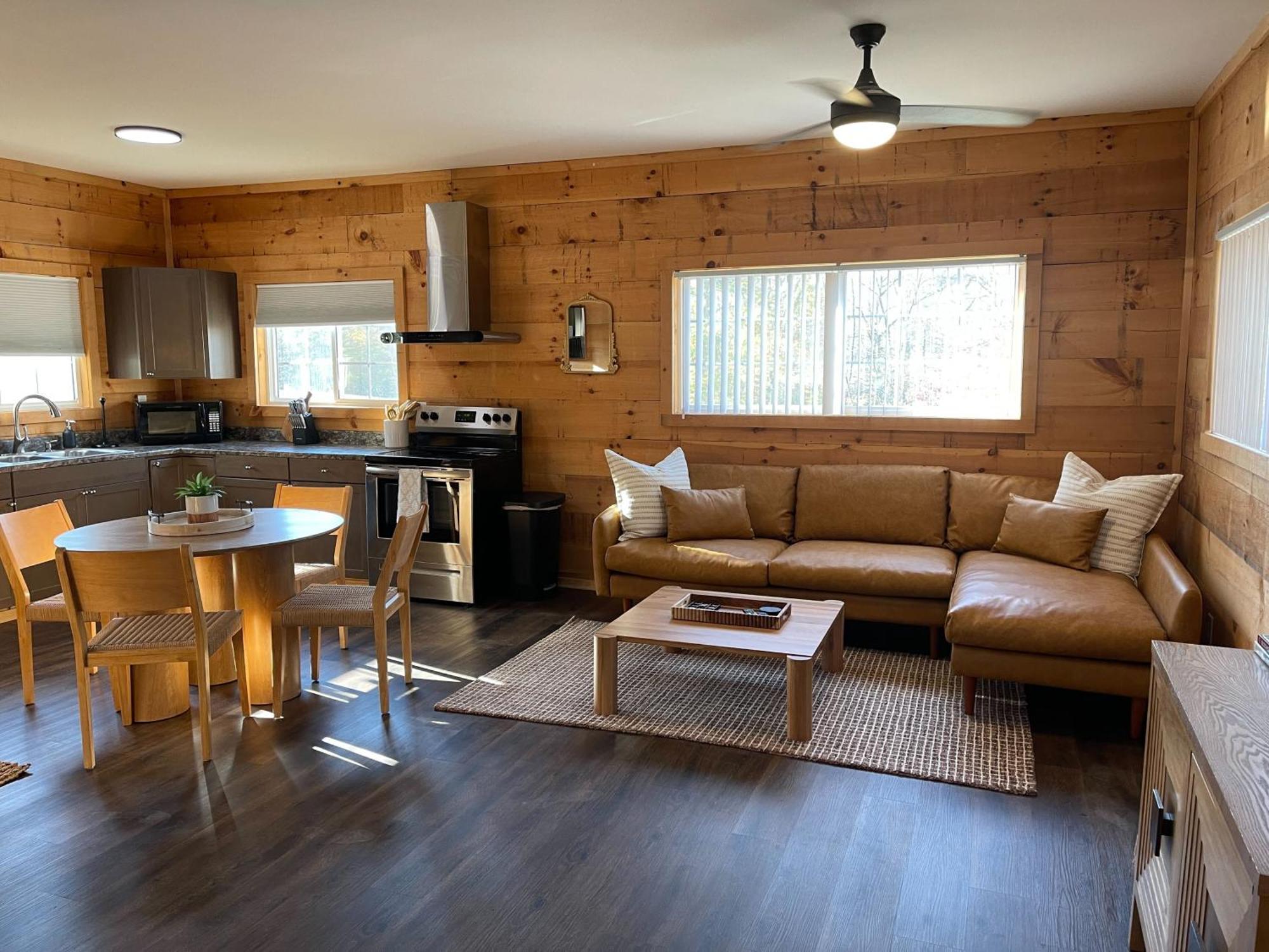 Pine Creek Cabins & Camping Resort South Bloomingville Экстерьер фото